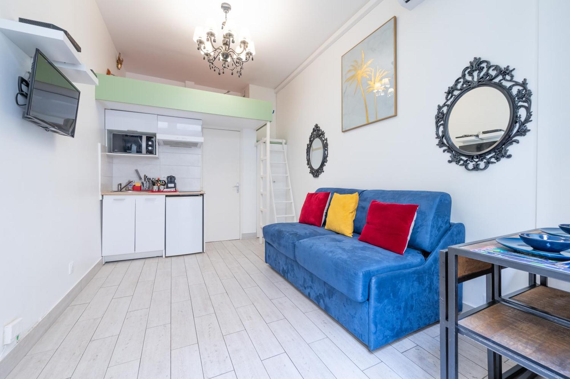 Little Boudoir Of Paris Champs-Elysees Luaran gambar
